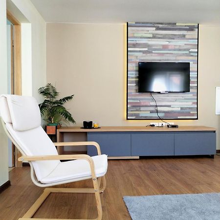 Nikas Apartman ドニー・ミラノヴァツ エクステリア 写真
