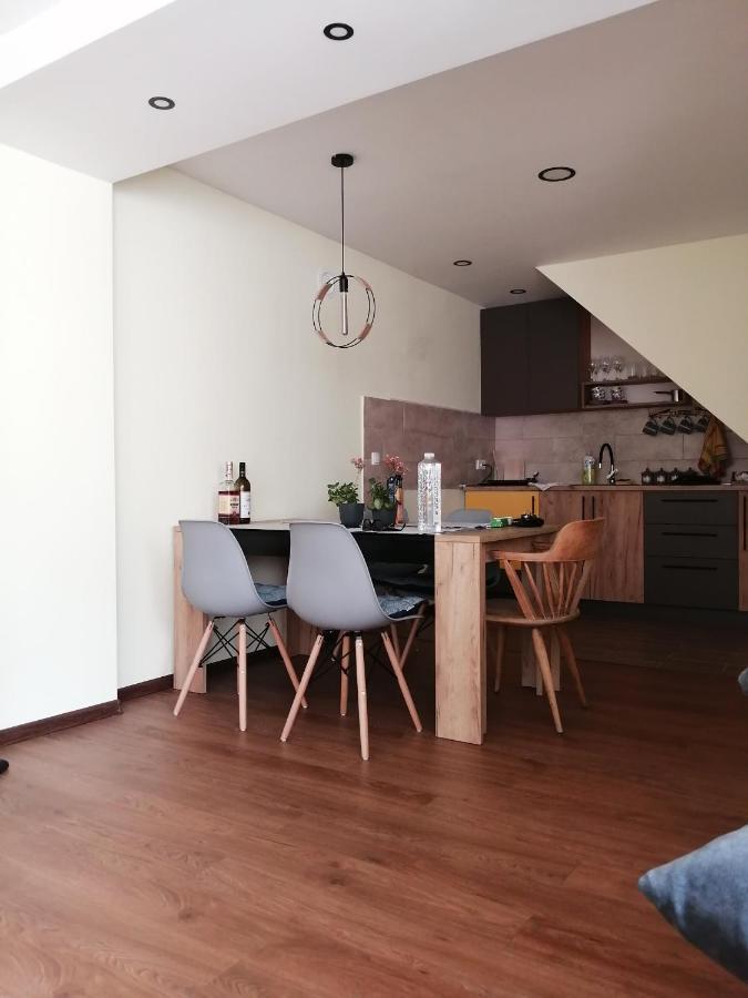 Nikas Apartman ドニー・ミラノヴァツ エクステリア 写真