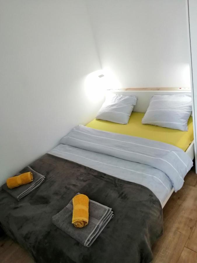 Nikas Apartman ドニー・ミラノヴァツ エクステリア 写真